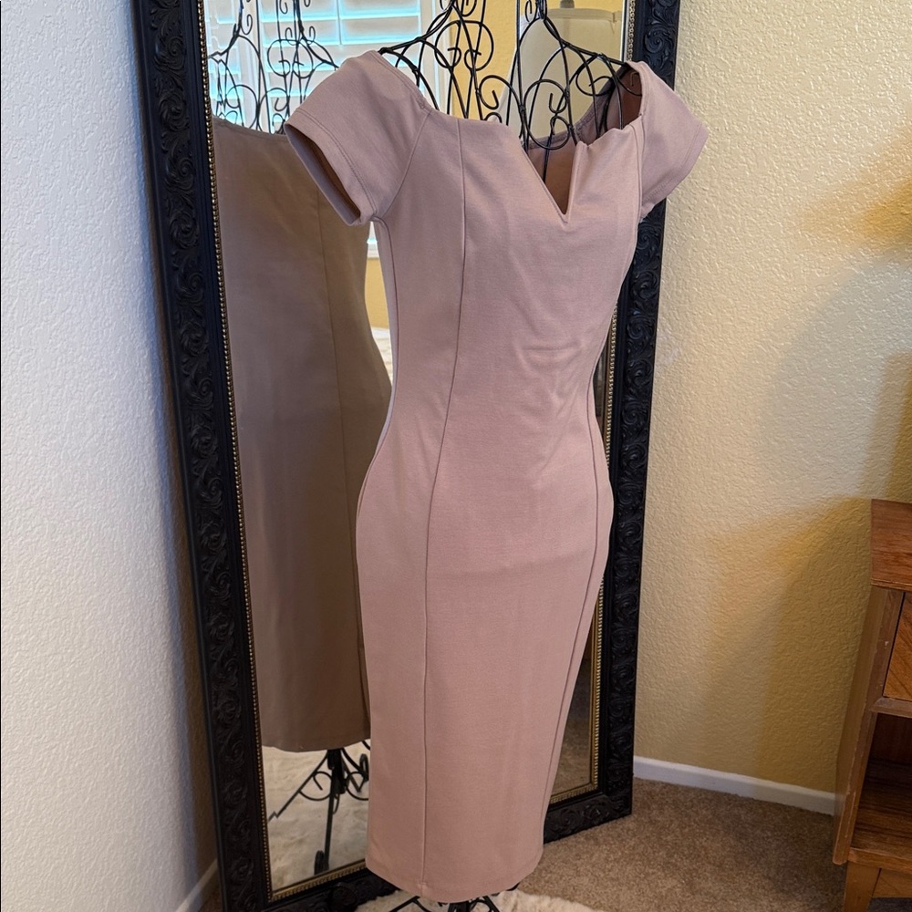 Chic Off-Shoulder Midi Dress in Tan